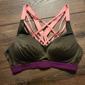 Strappy Sportsbra
